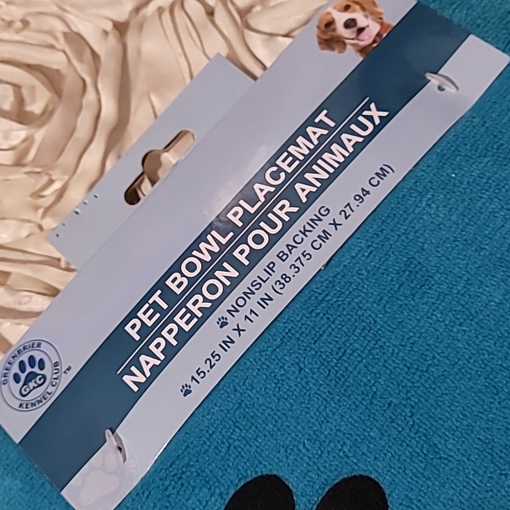 Pet Feeding Mat Non Slip Mat / Blue Cat or Dog Bowl Placemat - New. - Picture 4 of 8